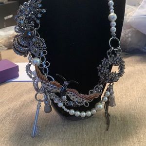 Mimco statement necklace